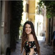 Soy una estudiante de la UB con el nivel B2 de inglés que ofrece clases a niños de Primaria, ESO y Bachillerato o a todo aquel que esté estudiando para obtener el nivel B2. Me considero trabajadora y responsable, además de ser una persona a la que le gust